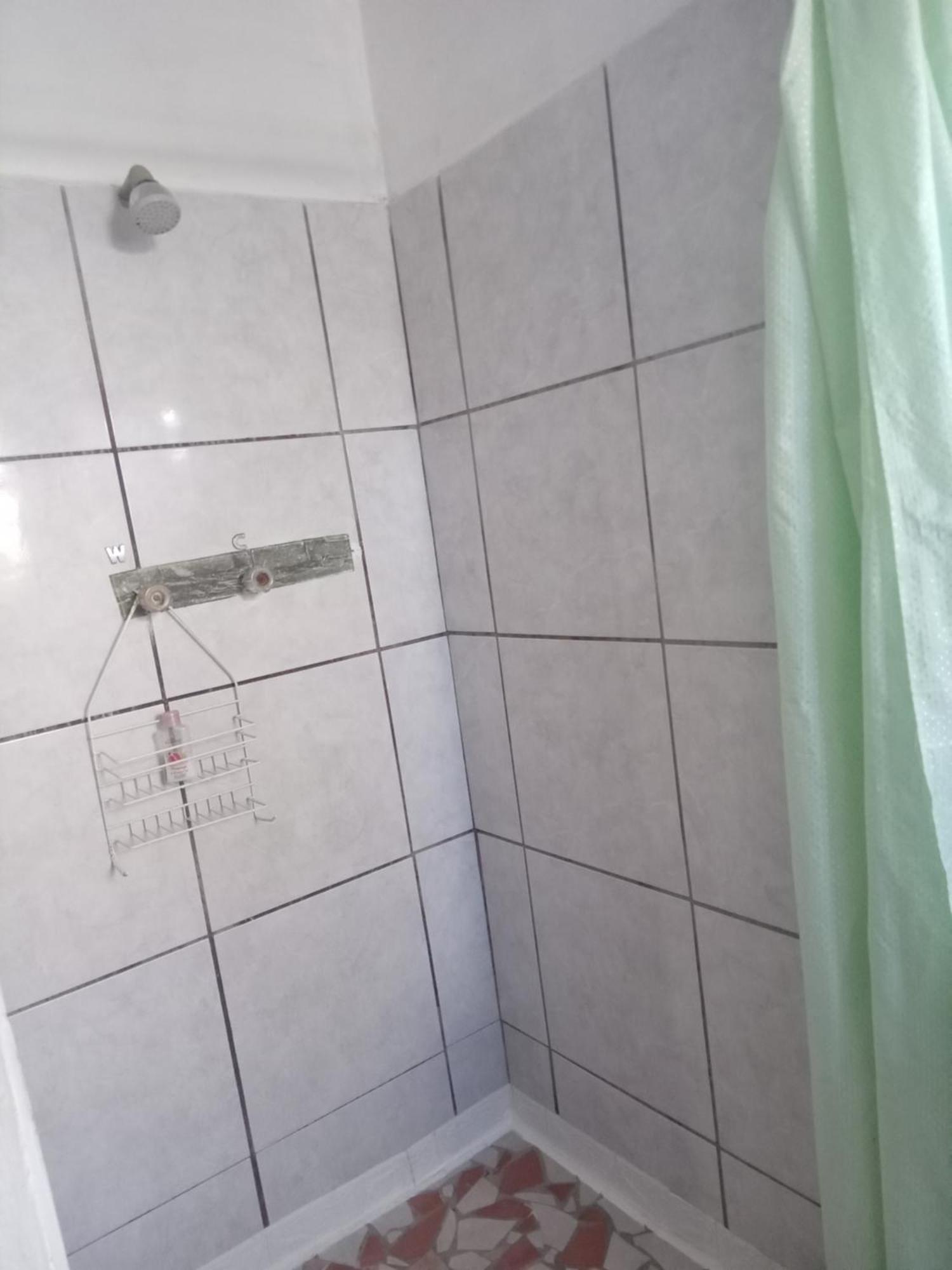 Self Catering Unit 6, Sandbaai Hermanus Bilik gambar