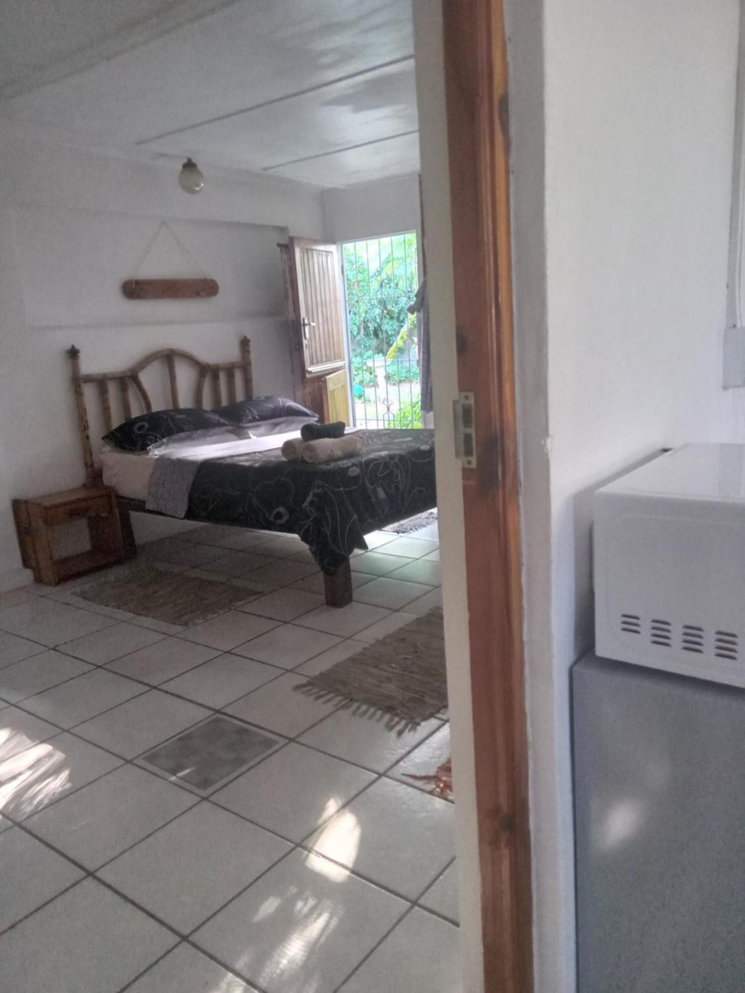 Self Catering Unit 6, Sandbaai Hermanus Bilik gambar